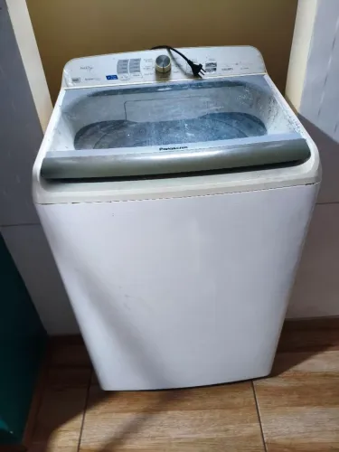 Máquina de lavar Panasonic de 14 kilos quem tiver interesse só chamar zap *