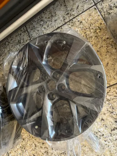 Roda GM Montana aro 17 original unidade avulsa