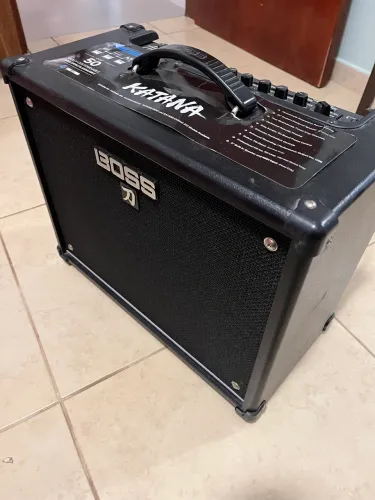 Amplificador de guitarra Boss Katana G1