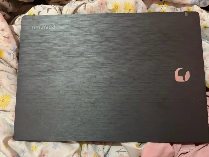 Vendo notebook positivo