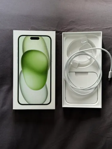 iPhone 15 plus 256gb verde sem marcas de uso!