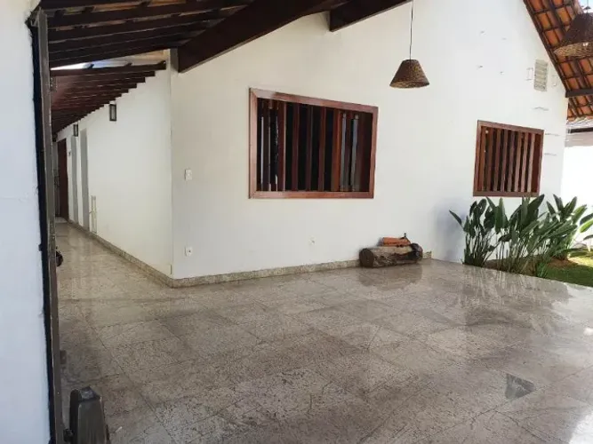 Oportunidade casa 180m² 3 quartos e 2 banheiros linda