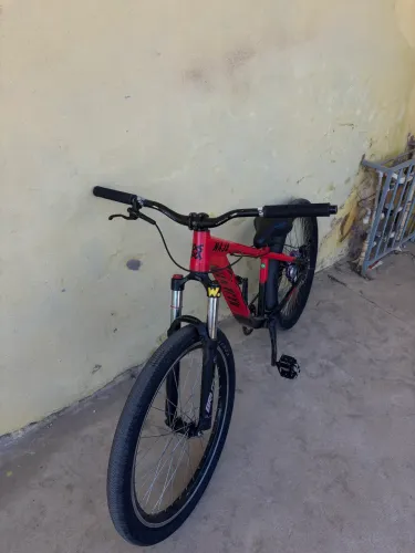 vende-se hupi naja, só vendo não troco!