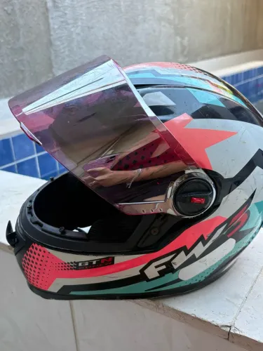 capacete FW3