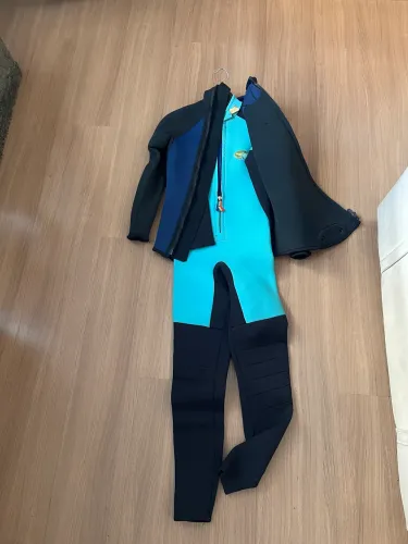 Roupa de mergulho 