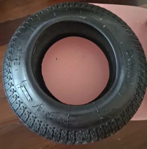 Pneu de carrinho de maio 