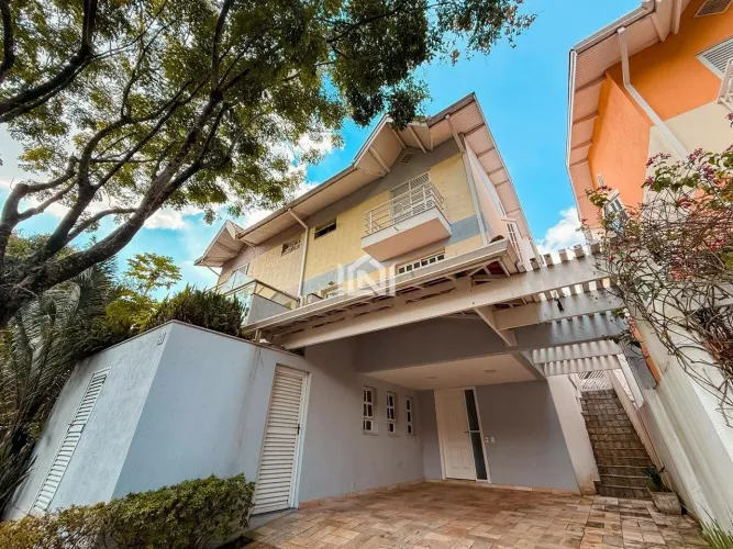 Casa à venda no condomínio Aldeia da Granja