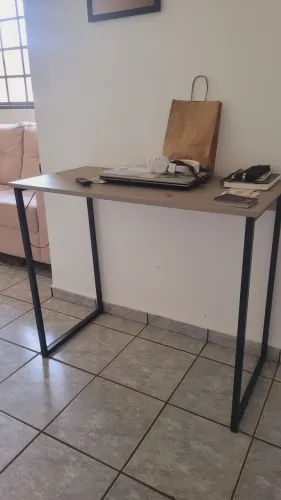 Escrivaninha + mini Rack