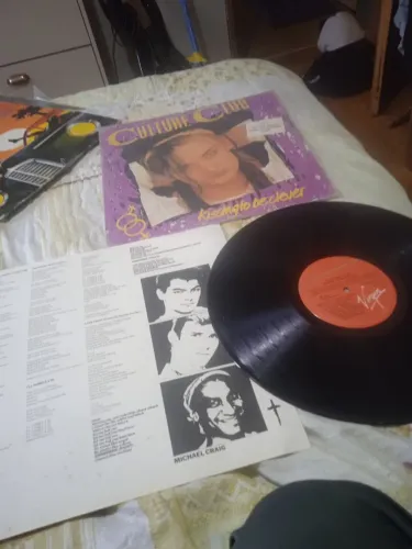 Disco vinil culture clube kissingto beclever