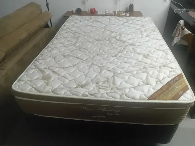 Vendo cama de casal padrão entrego