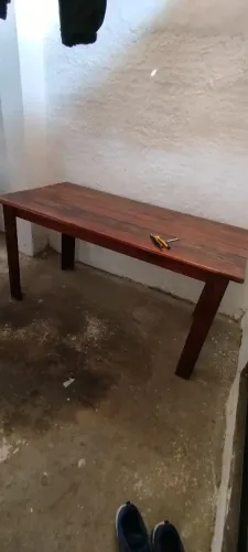 Mesa de madeira rústica 1.60 por 0.80