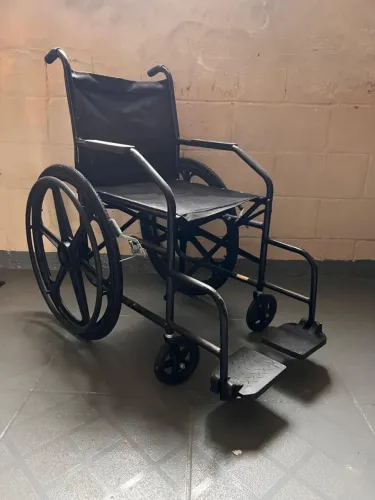 Cadeira rodas único uso
