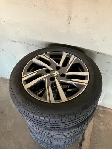 Rodas e Pneus Peugeot 208