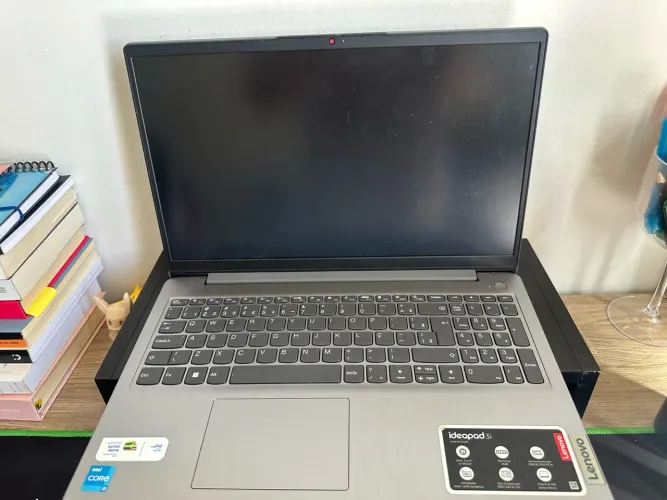 Notebook Lenovo IdeaPad 3i i3 11ª Geração | 4GB RAM | SSD 256GB | Full HD