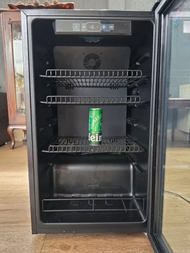 cervejeira midea 220v