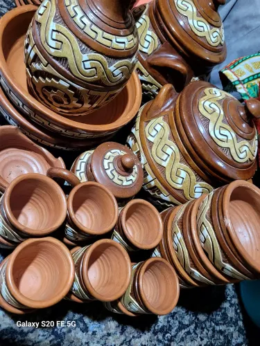 VENDO CONJUNTO DE LOUÇAS MARAJOARA