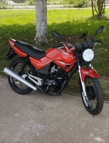 Yamaha 125cc arrumada de leilão top