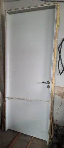 Portas Laca Branca semi nova uma porta batente + porta + fechadura outra porta fechadura