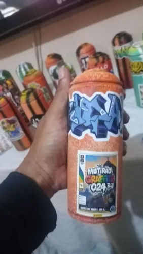Lata personalizada