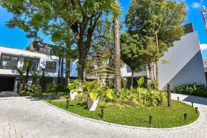 SOBRADO EM CONDOMÍNIO com 3 dormitórios à venda por R$ 1.535.000,00 no bairro Guabirotuba