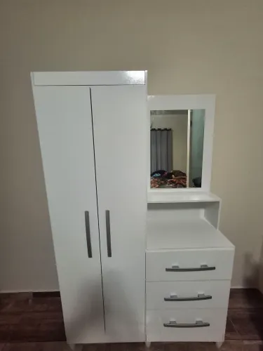 Guarda roupa menos de 8 mês usado para solteiro ou casal