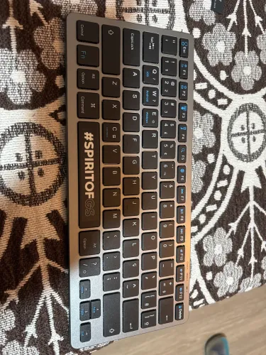 Teclado bluetooth novo