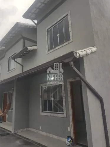 Casa com 2 dormitórios para alugar, 70 m² por R$ 2.541,67/mês - Centro - Maricá/RJ
