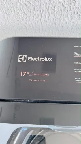 Máquina de Lavar Electrolux 17kg Perfect Care Vapor System LEV17 - Excelente Estado