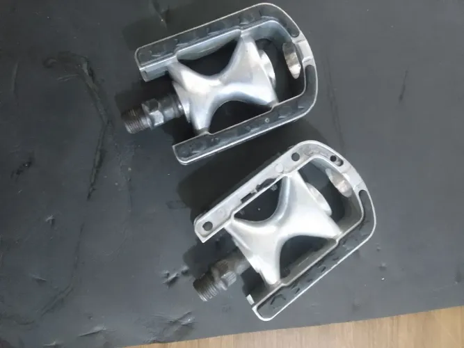 Par pedzl aluminio foxcz fina