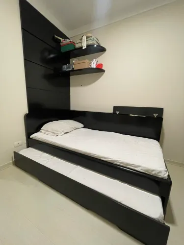 Cama de Solteiro Bicama Completa com 2 Colchões, Baús e Prateleiras
