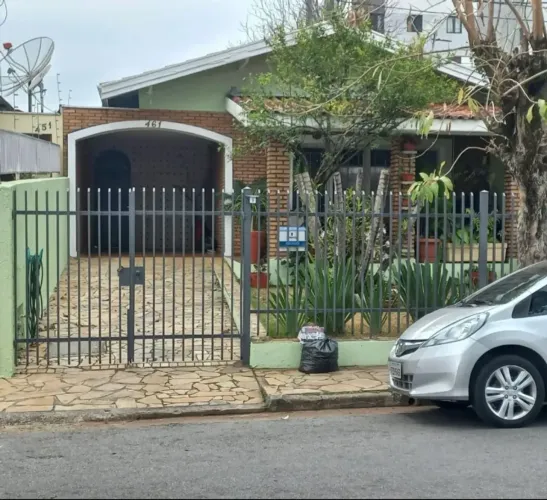 Casa à venda de 201 m² em Taubaté SP