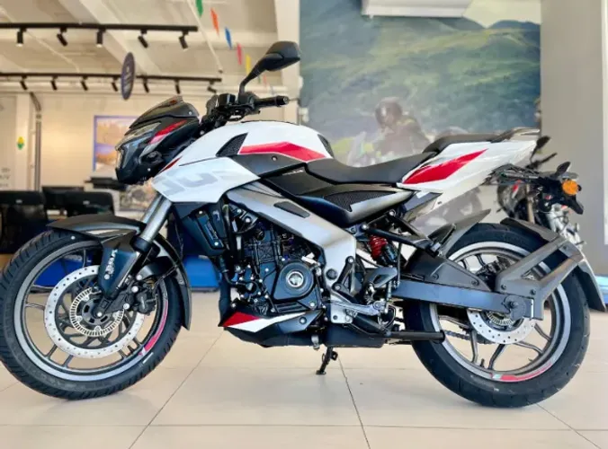 BAJAJ DOMINAR NS 200 0KM + BÔNUS ESPECIAL