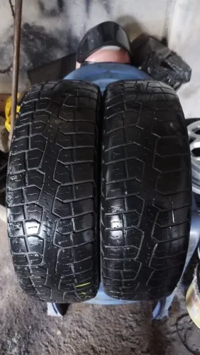 2 Pneus 275/70/14 Scorpion - Semi-novo