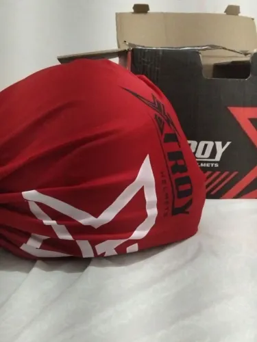 Capacete de moto 2 em 1.