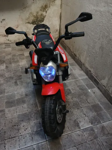 MOTO ELÉTRICA INFANTIL