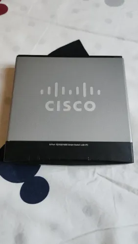 Switch Cisco gigabit 8 porta gerenciável