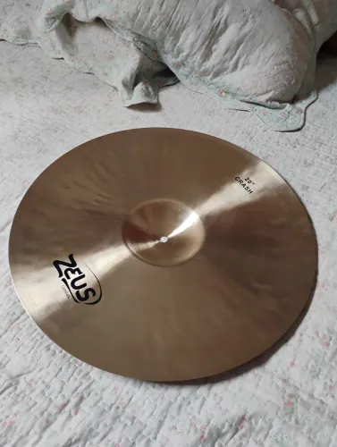 Pratos Zeus custom 20" liga b20