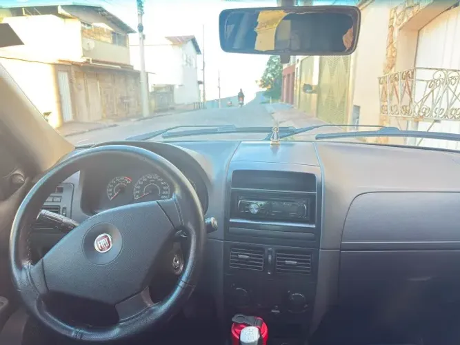 Fiat Palio ELX 1.0 Fire/30 Anos F. Flex 8V 4P 2011