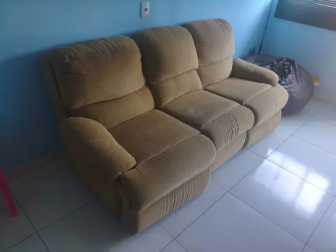 Vendo sofá americano 