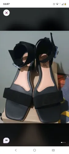 Sandália 39