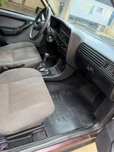 Chevrolet Monza Classic SE 2.0 /mpfi E EFI 2P E 4P 1993