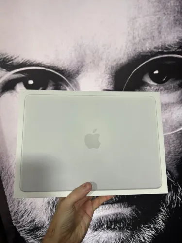 MACBOOK NEO 8/512 LACRADO