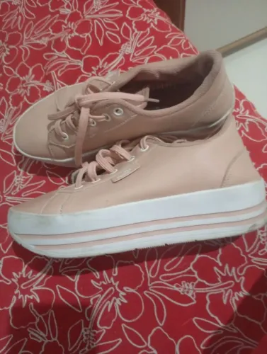 Tênis feminino 37