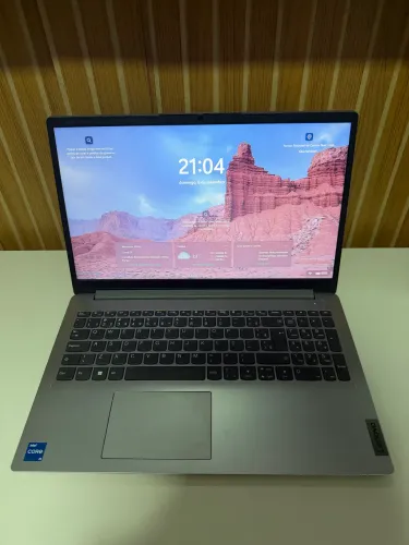 Notebook Lenovo IdeaPad 1i - Core i5 12ª geração, 8 GB RAM, SSD 512 GB
