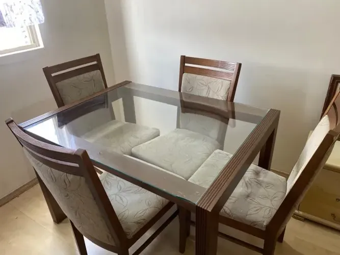 Mesa madeira maciça/vidro temperado