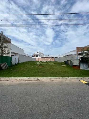 Terreno à venda no Condomínio San Marco em Taubaté/SP