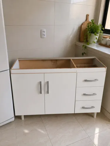 Balcão de cozinha 3 gavetas e 2 portas - ótimo estado