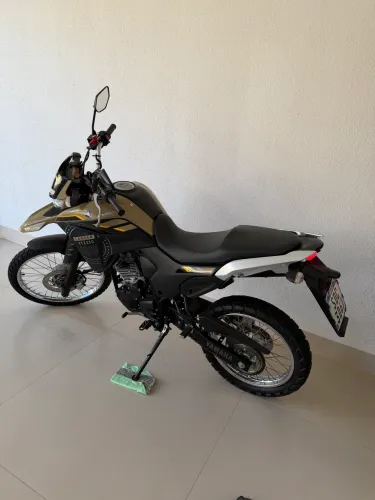 Lander XTZ 2024 . Muito nova