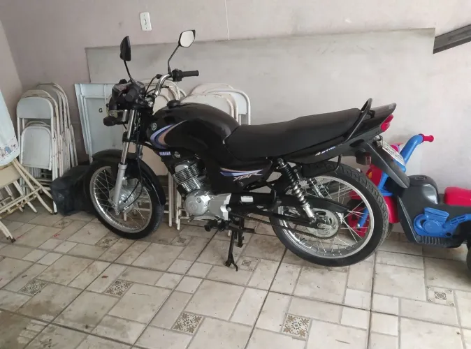 Ybr 125 Ks reformada. Zero