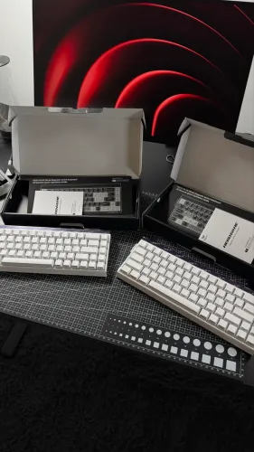 AULA HERO68he - TECLADO MAGNÉTICO 